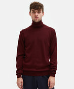 Turtle neck in burgundy